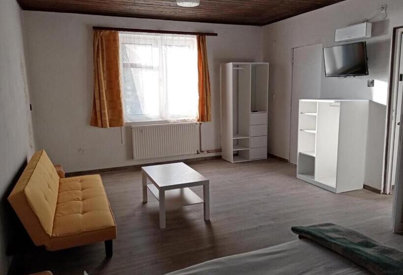 ファミリールーム, Parti Sétány Vendégház