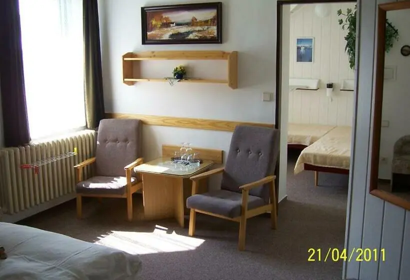 Camera Quadrupla Standard, Pension Jesen