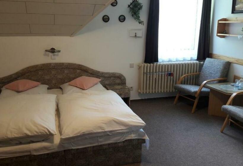 4인용 스탠다드 룸, Pension Jesen