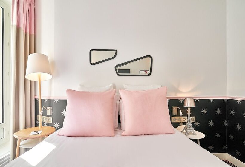 ファミリールーム, Augustin Astotel