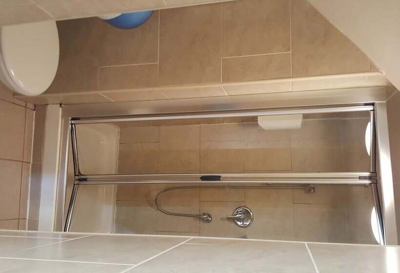 חדר סטנדרט לשלושה, Hazelbrook House B&b