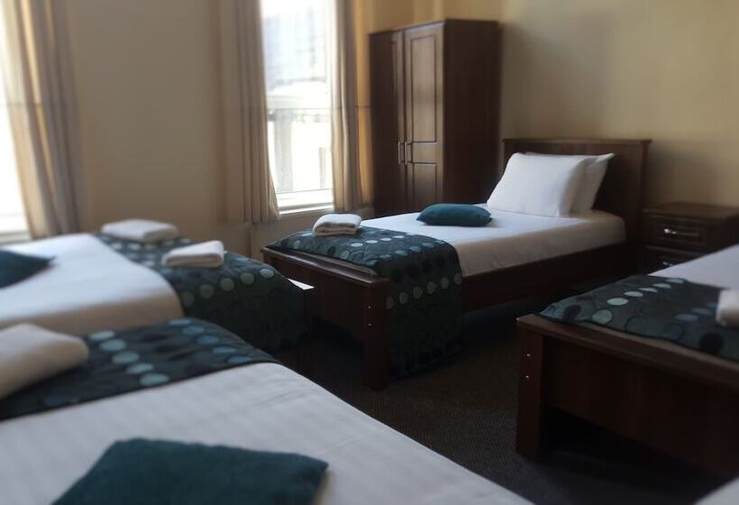 패밀리 룸, Hazelbrook House B&b