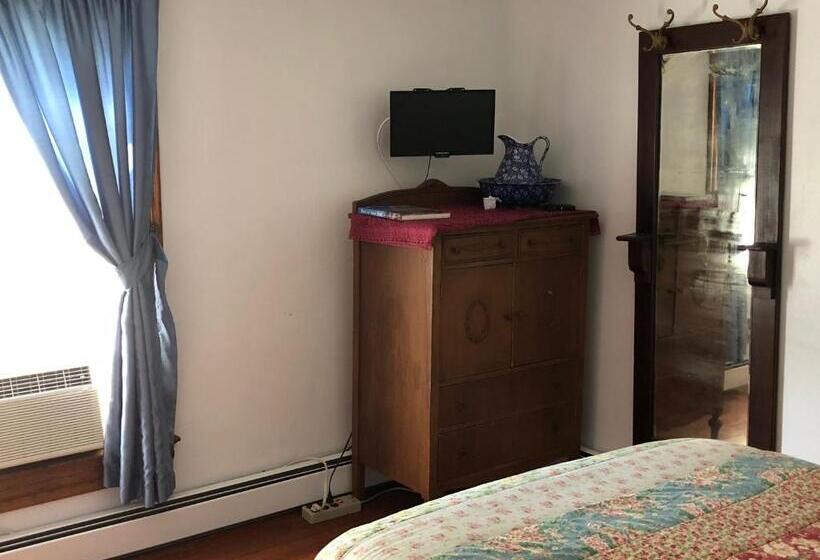 חדר סטנדרט, Antique Rose Inn Windham