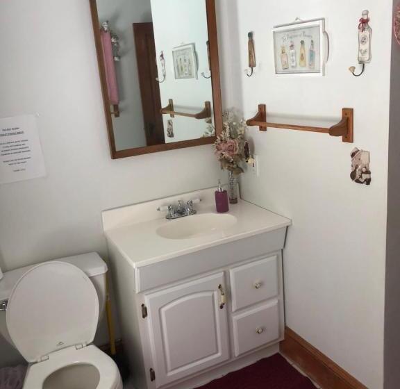 Стандартный Номер Кровать Кинг, Antique Rose Inn Windham