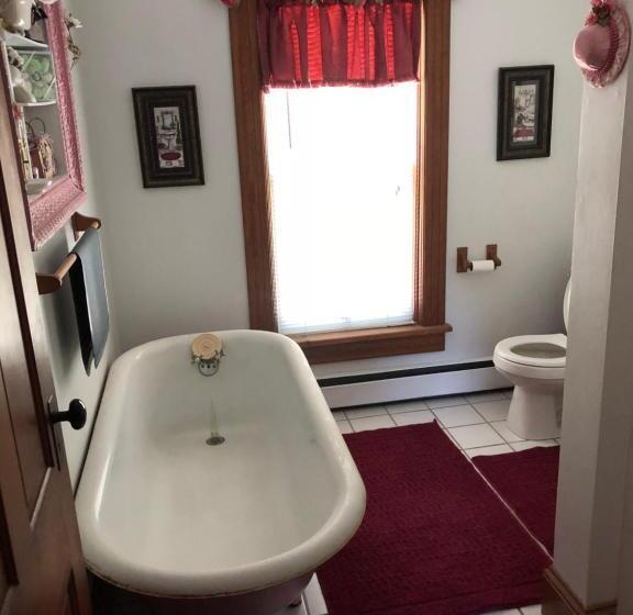 חדר סטנדרט עם מיטת קינג, Antique Rose Inn Windham