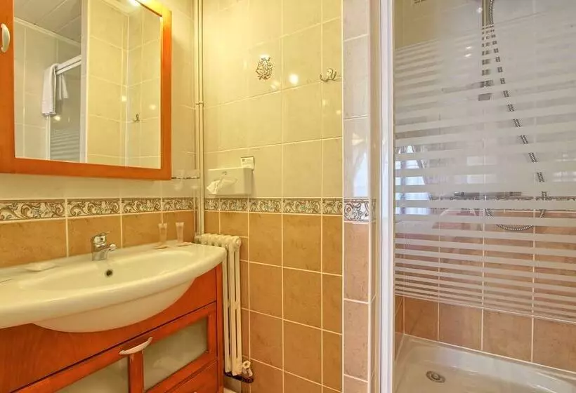 Superior Room with Views, Best Western Ile De France Hôtel & Spa