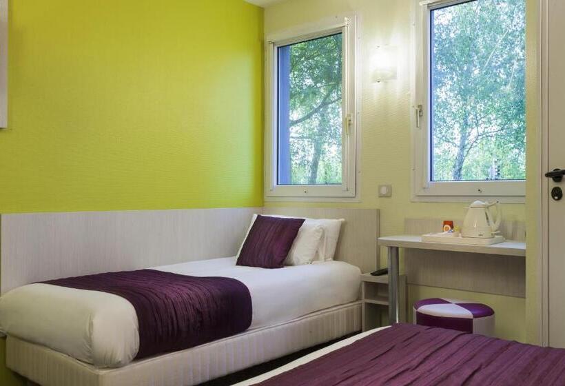 Номер Стандарт Трехместный, Comfort Hotel Orléans Olivet