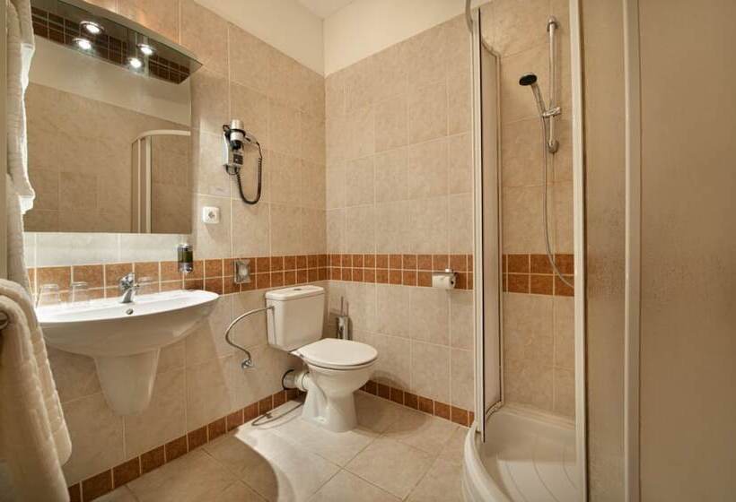 Quarto Estandar Individual, Ea Hotel Tosca