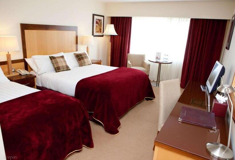 패밀리 룸, Headfort Arms