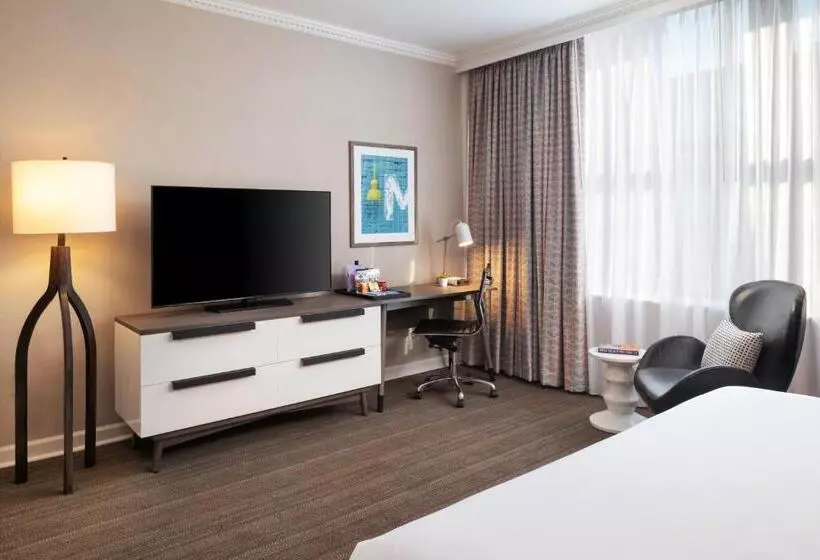 身障者適用キングサイズベッドルーム, Hyatt Centric Downtown Minneapolis