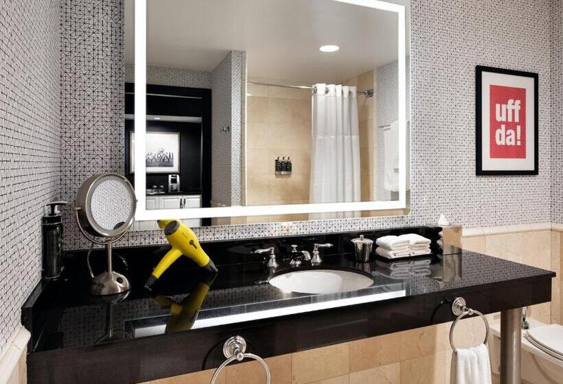 带大床的豪华间, Hyatt Centric Downtown Minneapolis