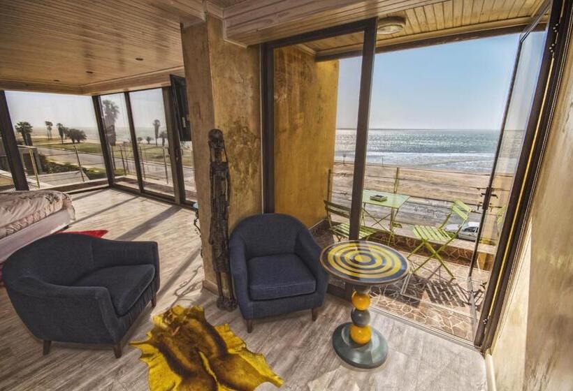 سوییت با چشم‌انداز دریا, Lagoon Loge