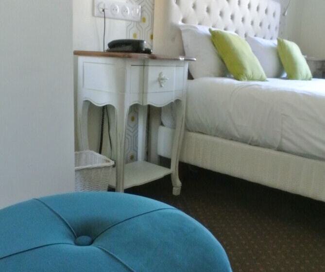 غرفة قياسية, Logis Hôtel Louise De Savoie