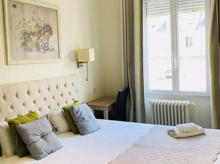 スタンダードルーム, Logis Hôtel Louise De Savoie