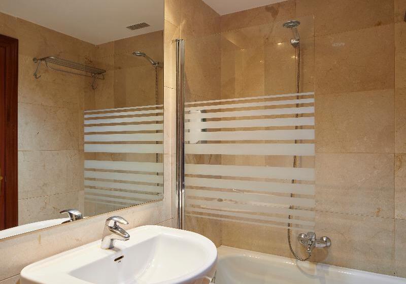 חדר סטנדרט, Iraipe Logroño