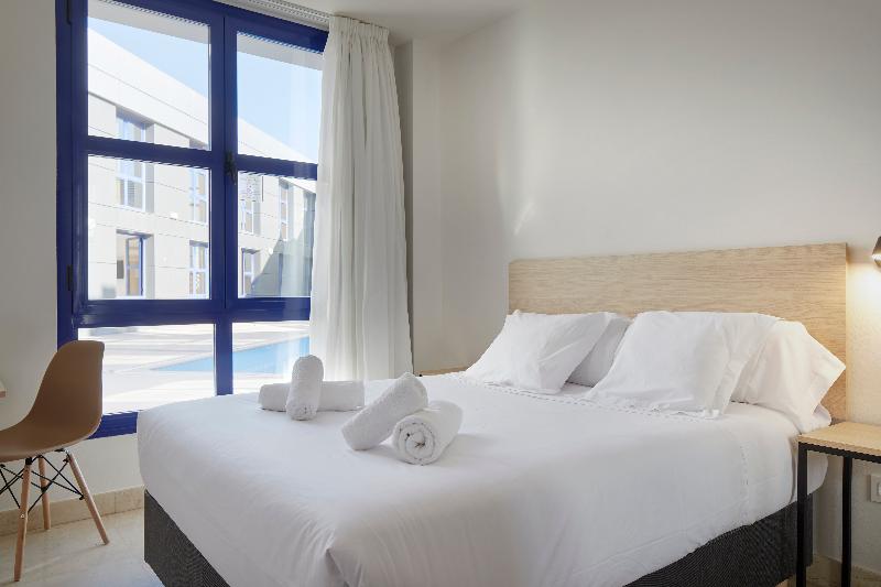 חדר סטנדרט, Iraipe Logroño