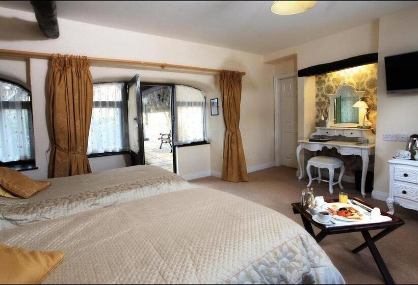 اتاق سوپریور, Ox Pasture Hall