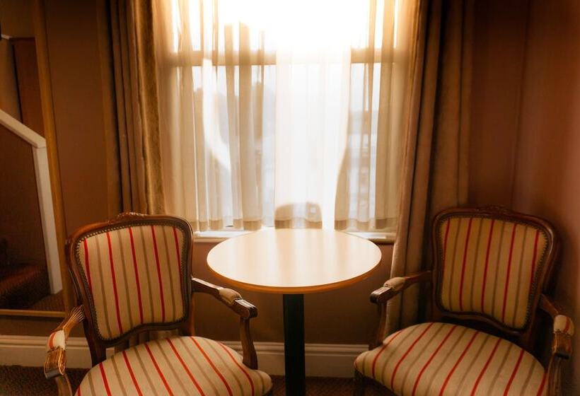 חדר סטנדרט, Phoenix Park