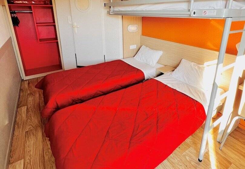 Номер Стандарт, Premiere Classe St Quentin En Yvelines Elancourt