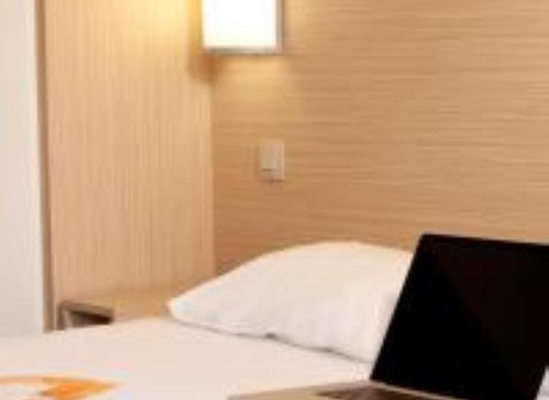 스탠다드 트리플 룸, Premiere Classe Tours Nord