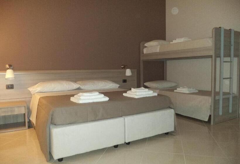 Четырехместный Номер Стандарт, B&b Salento