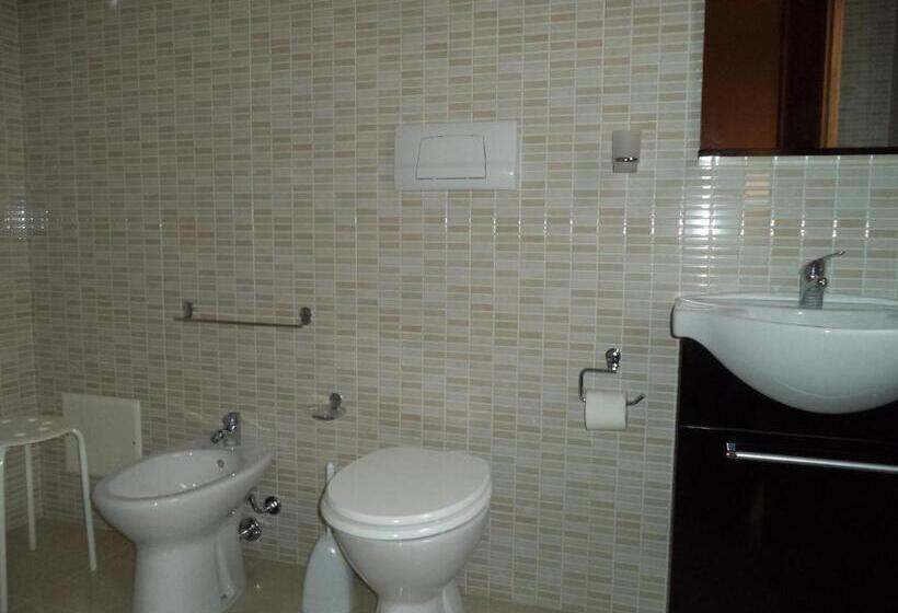 חדר סטנדרט לארבעה, B&b Salento