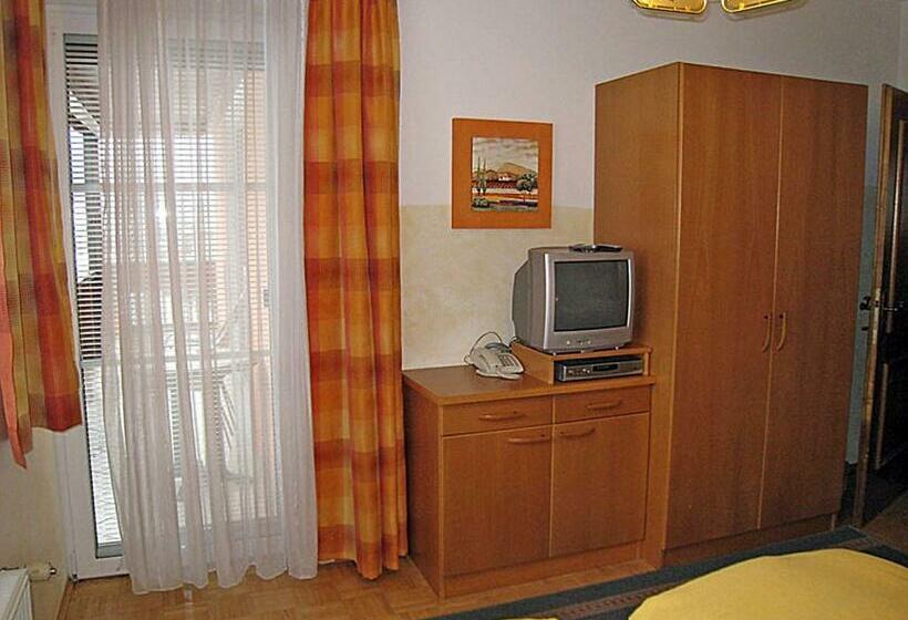 标准工作室带阳台, Gästehaus Steiner