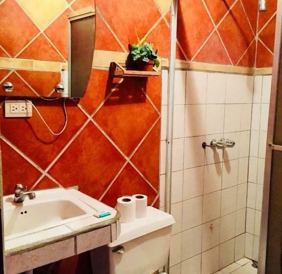 اتاق کلاسیک سه تخته, Cabinas Palmer Makanda