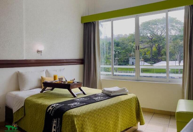 Номер Стандарт 2 Двуспальные Кровати, Puente Nacional  & Spa