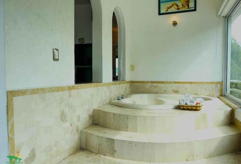 סוויטת ג'וניור דלוקס, Puente Nacional  & Spa