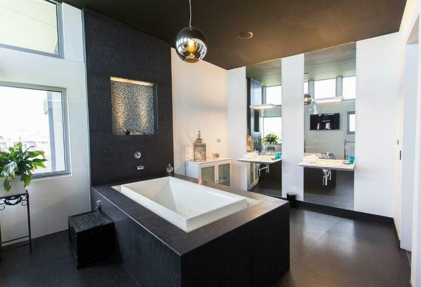 סוויטה עם ג'קוזי, Starhaven Retreat