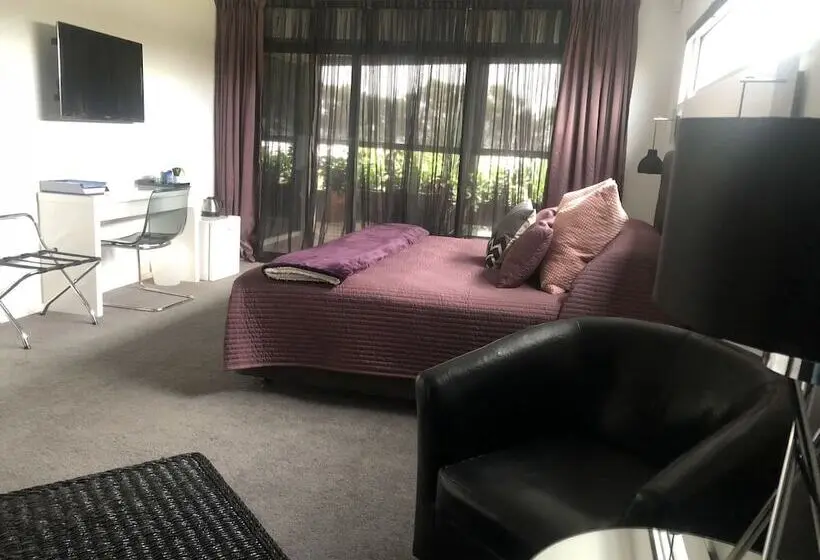 身障者適用スイートルーム, Starhaven Retreat