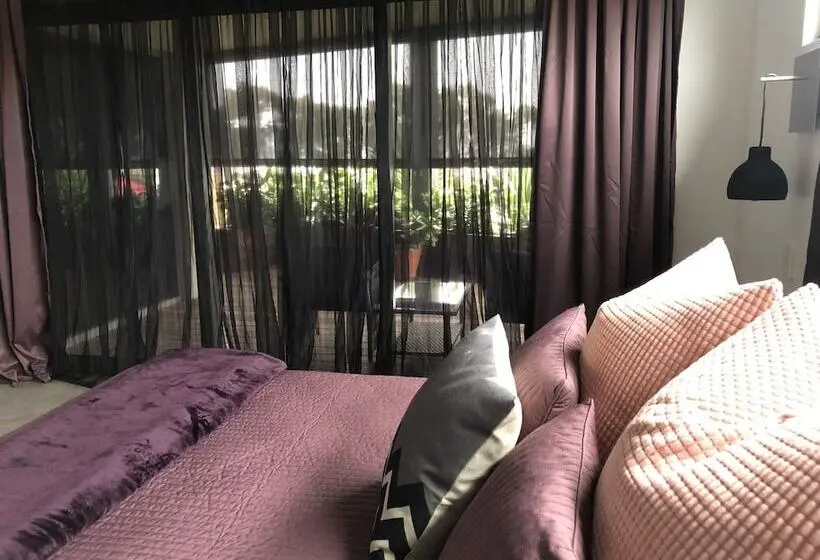 身障者適用スイートルーム, Starhaven Retreat