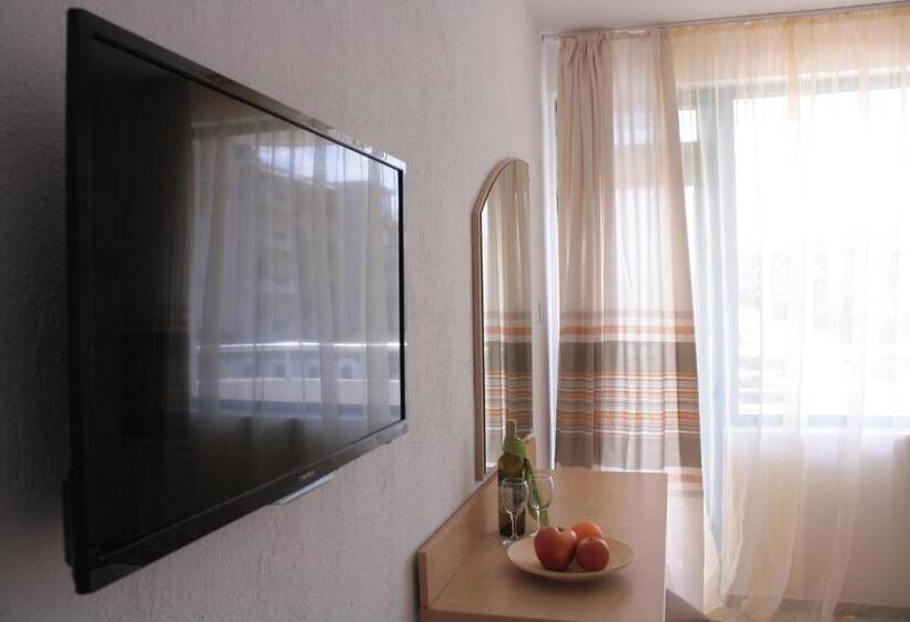 ファミリールーム, Alba Family Club