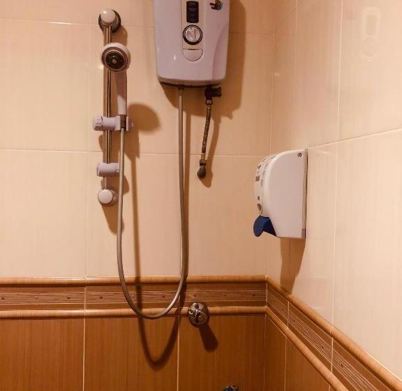 חדר סטנדרט לארבעה, Chua Gin @ Brinchang Centre