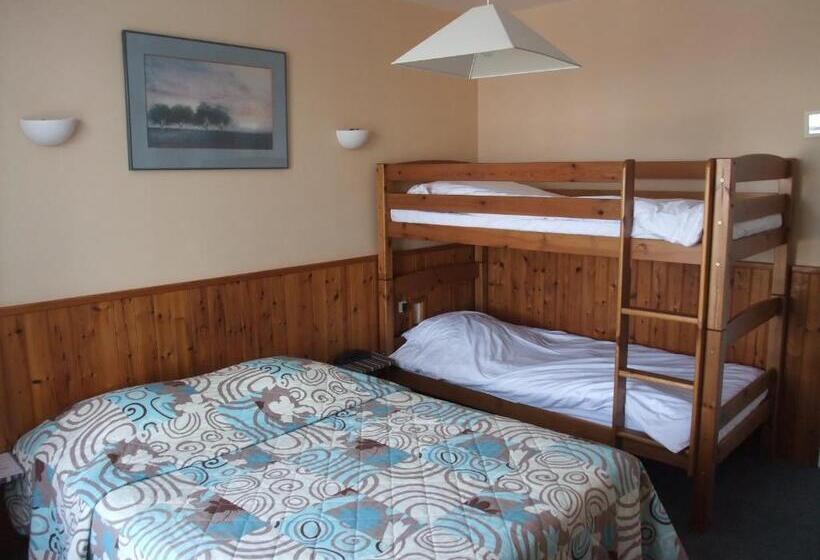 标准三人间, Hôtel Des Biches