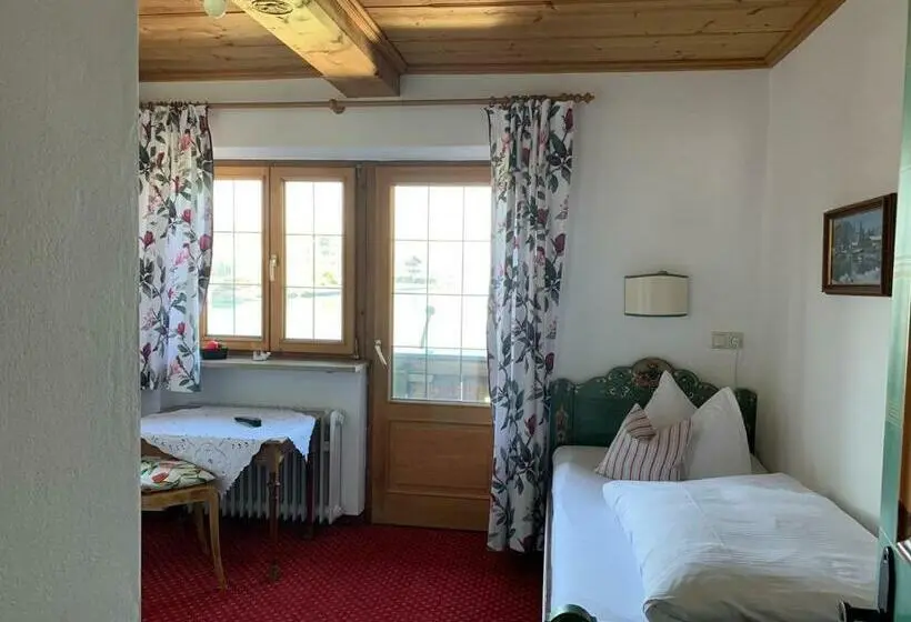 Quarto Estandar Individual, Haus Kaiser