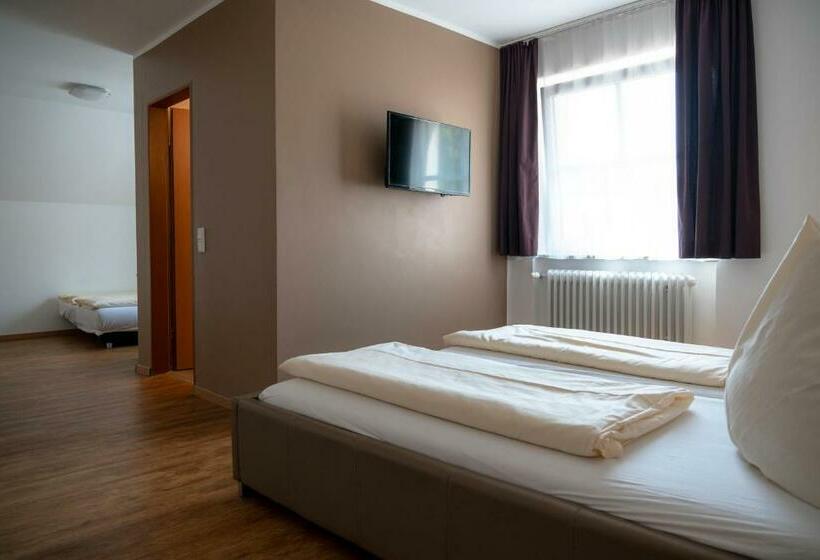 4인용 스탠다드 룸, Landgasthof Mörsbergei