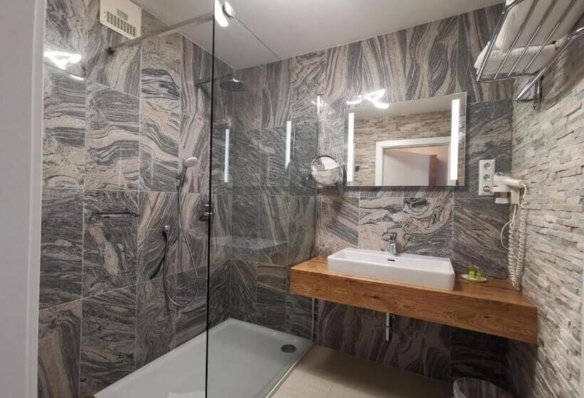 סוויטת 2 חדרי שינה, Kärntnerhof & Suiten 3 Stern Superior