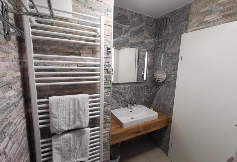 סוויטת ג'וניור, Kärntnerhof & Suiten 3 Stern Superior