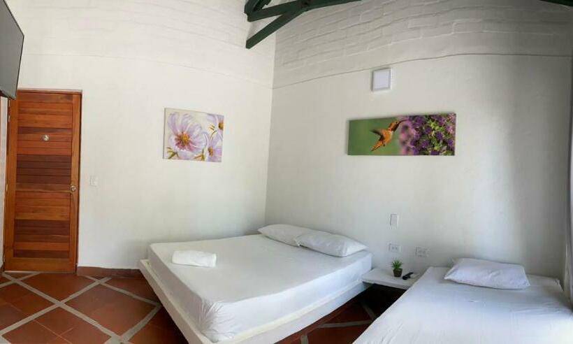 标准三人间, La Manola Finca