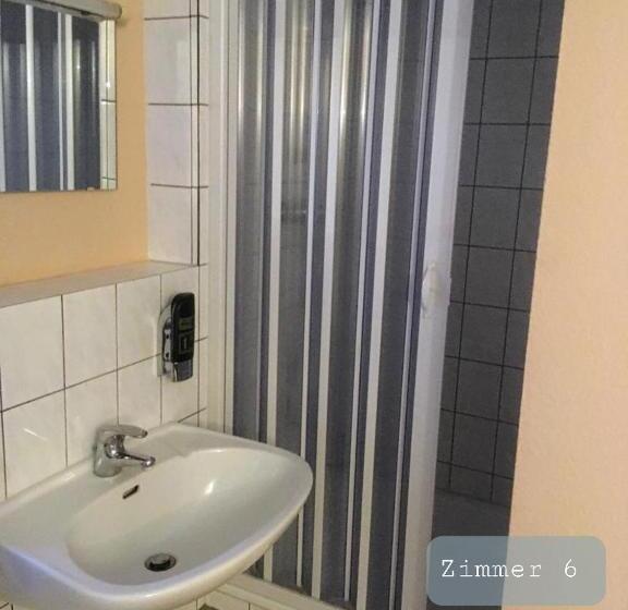 スタンダードシングルルーム, Anno Brechtorf