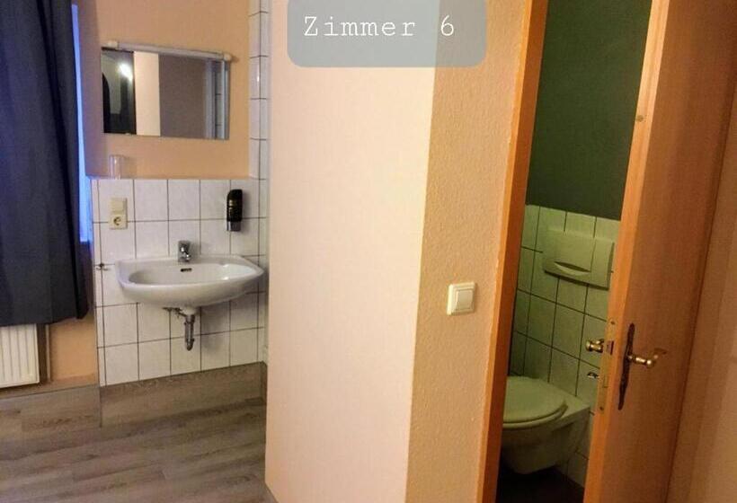 スタンダードシングルルーム, Anno Brechtorf