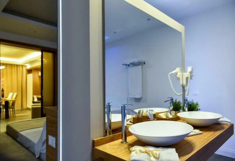 スーペリアースイート, Kete Deluxe Rooms