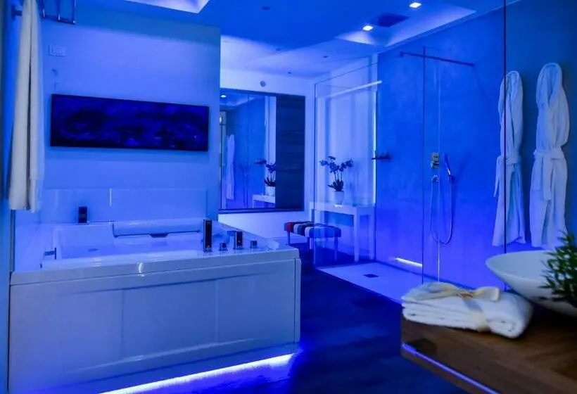 スーペリアースイート, Kete Deluxe Rooms