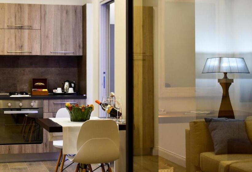 Полулюкс Повышенной Комфортности, Kete Deluxe Rooms