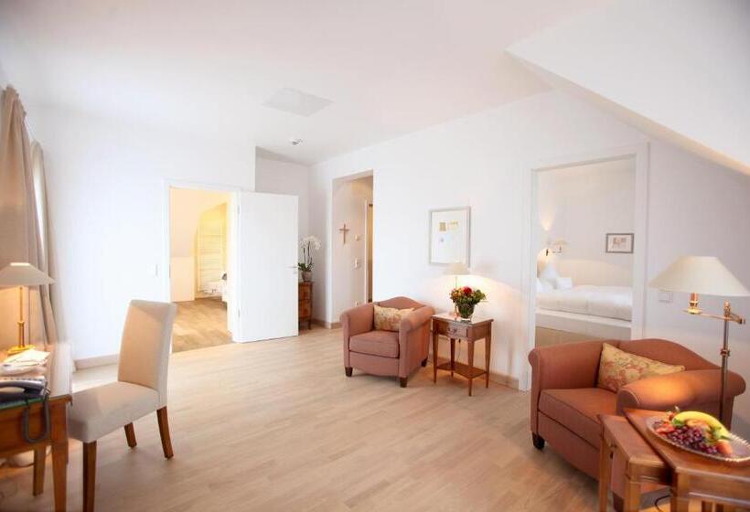 חדר דלוקס עם מרפסת, Restaurant Krone