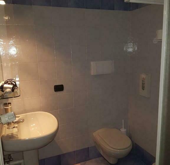 スタンダードルーム, Ristorante Pizzeria Al Mondo