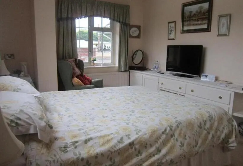キングサイズベッドのスタンダードルーム, Newmans Hall Bed & Breakfast