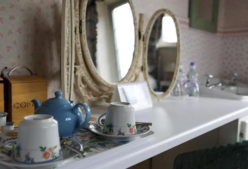ガーデンビュースタンダードルーム, Newmans Hall Bed & Breakfast